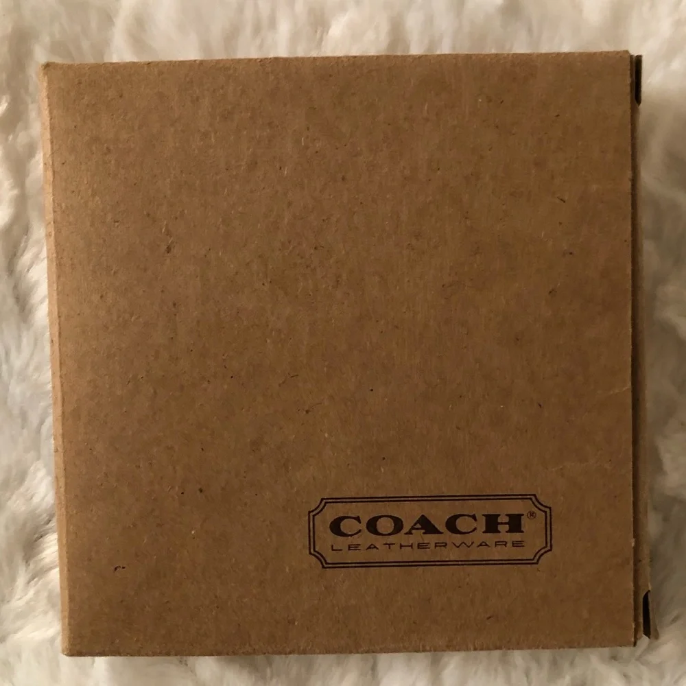 Coach Bi Fold Sport Calf Leather Credit Card Wallet in Original Box Large